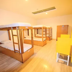 bauhouse-hostel.cuenca-hotels.com/